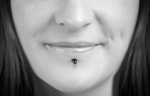 labret